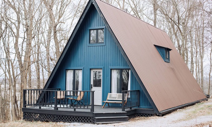 Sparta Cabina | Cabin Getaway on Walter Stone