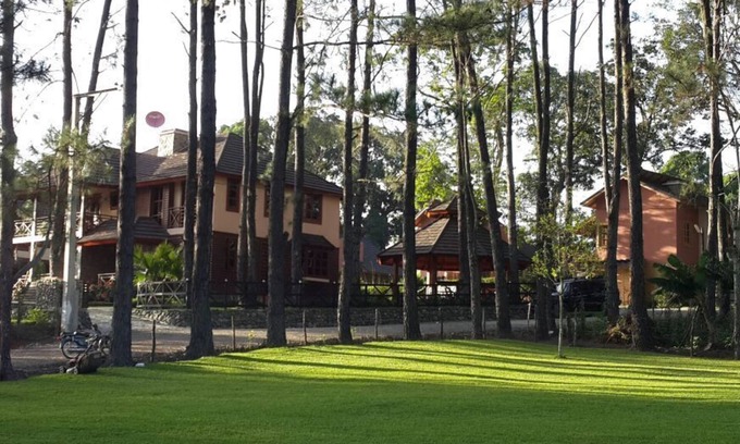 La Vega Province Villa | Cabaña en Jarabacoa (210 USD por noche entre semana)