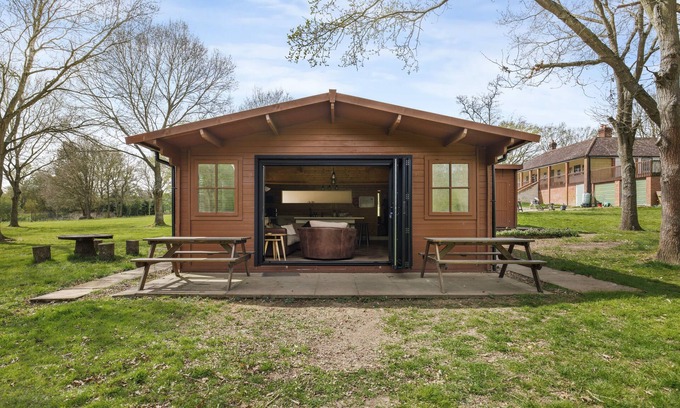Halstead Cabina | Cabin in the countryside