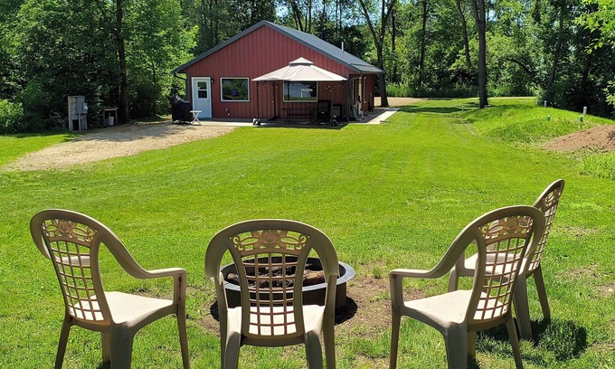 Clayton Cabina | Cabin: Lake Magnor - Quiet and cozy cabin, 3 bedroom, 2 bath and NO CLEANING FEE