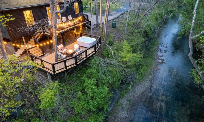 Goshen Casa | Cabin on 2 acres River access, Fire Pit, & Hot tub