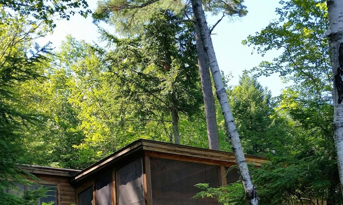 Mount Vernon Cabina | Cabina en Long Pond, a pocos pasos del lago.