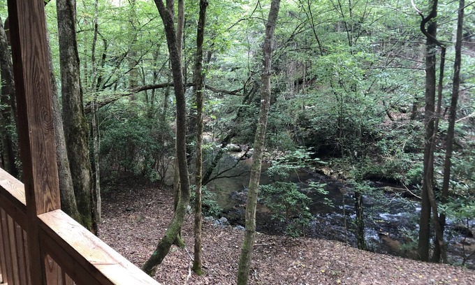 Dahlonega Cabina | Cabin Retreat at the Creek- Dahlonega, Ga