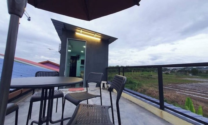 Shah Alam Apartamento | Cabin stay with great sunrise and plane spotting