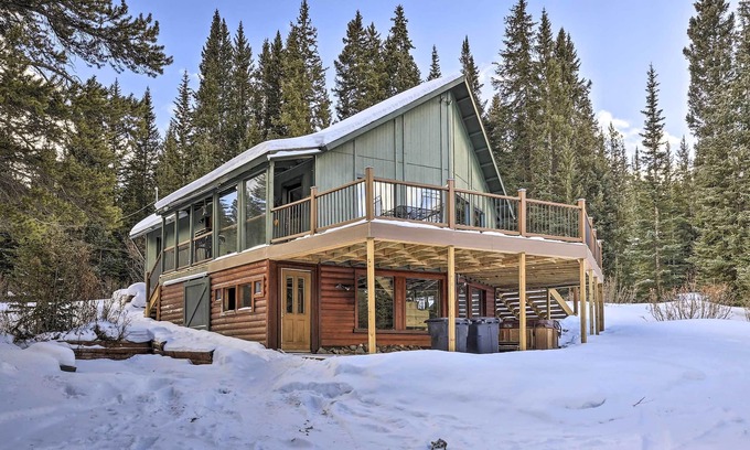 Breckenridge Park Estates Cabina | Cabina Breck aislada con bañera de hidromasaje, ~ 3 Mi. a Main St!