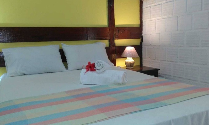 Porto Seguro Cabina | Cabin with kitchen: 500 meters from the beach. With parking and barbecue.