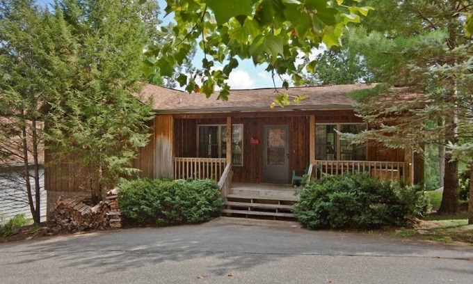 Townsend Cabina | Cabin with wonderful mountain views, 2 BR/2 BA, sleeps 6