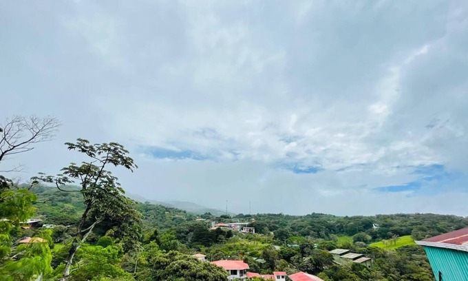 Santa Elena Cama Y Desayuno | Cabinas Nuestra Kasa
