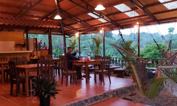 Bahía Drake Hotel | Cabinas Pura Vida B&B and Tour Operator