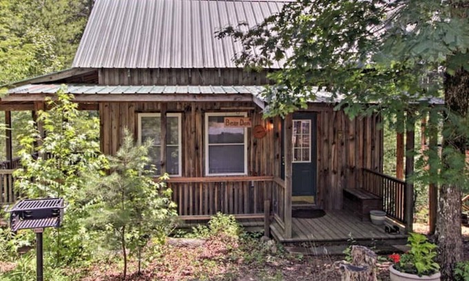 Del Rio Cabina | Cabins at Brush Creek Mtn-Bear Den
