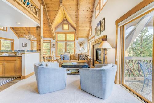Keystone Casa | Cabins in the Pines #2 by Summit County Mountain Retreats