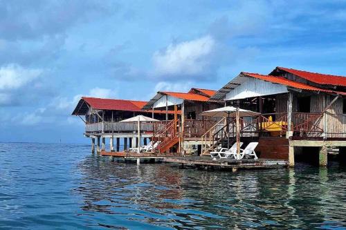 Carti Tupile Casa | Cabins over the sea on Narasgandub