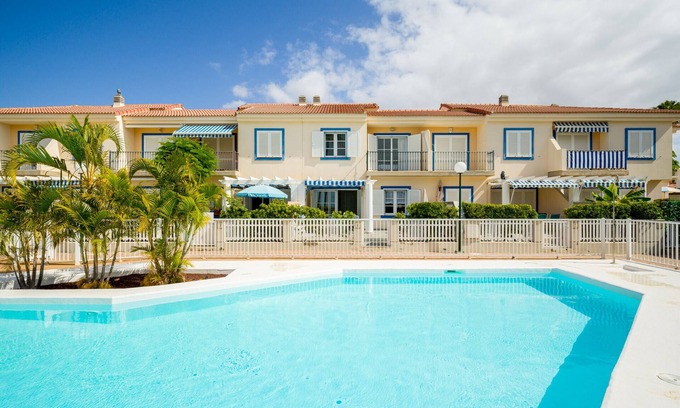 Pasito Blanco Casa | Cabosos Suites Pasito Blanco I
