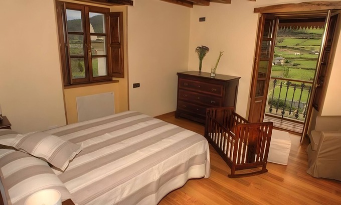 Mondonedo Apartamento | Cabozo Room with Mountain Views and Private Balcony