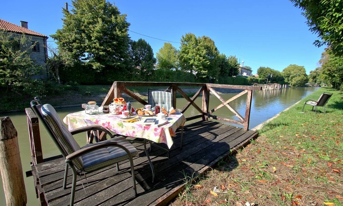 Oriago Apartamento | CADIFIORE-B & B11 - room w / bath in Country house riverside, parking in private parc