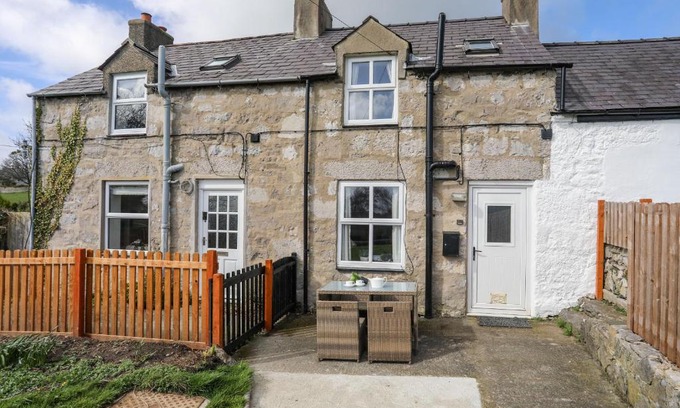 Beaumaris Casa | Cae Person