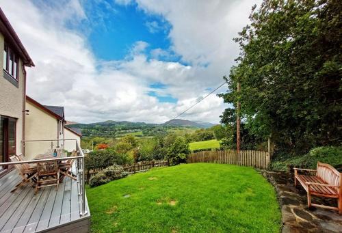 Dolgellau Casa | Caer Dderwen Oak Field family home in Dolgellau