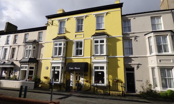 Bont Newydd Casa | Caer Menai