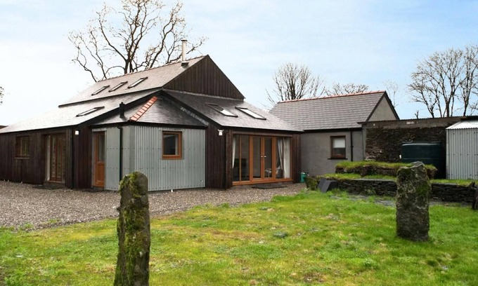 Whitland Cabaña | Caer-uchedydd, Crymych