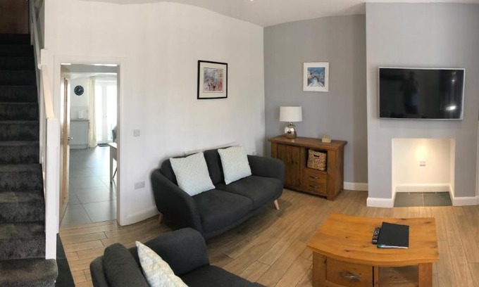 Bont Newydd Casa | CAERNARFON Quality Townhouse