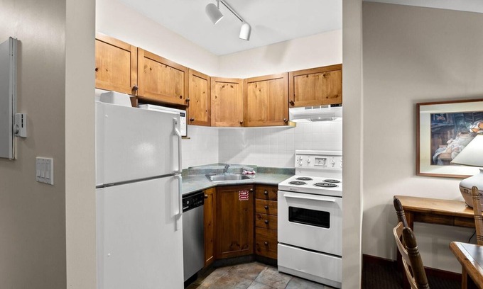 Sun Peaks Casa | Cahilty #417 1 Bedroom Home