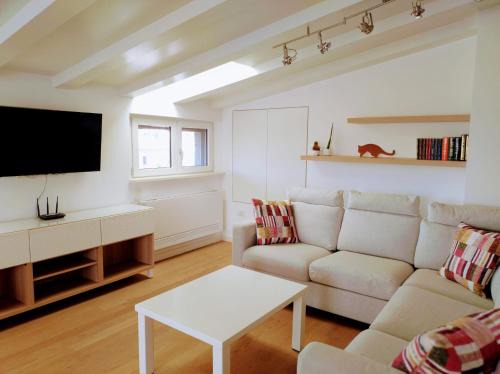Novate Milanese Apartamento | cairoli7novate-mansarda