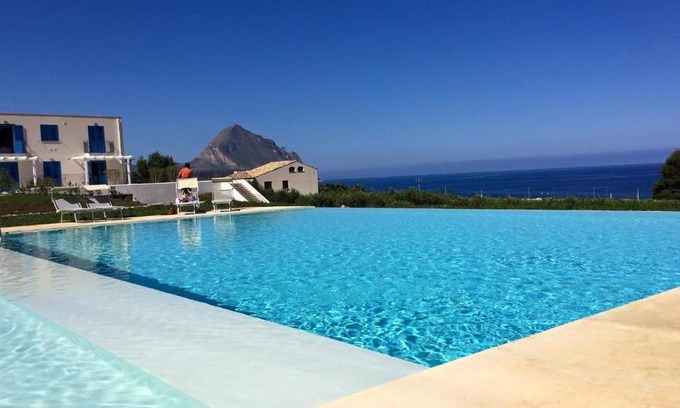 Macari Cama Y Desayuno | CALA AZZURRA MACARI Bed and Breakfast and Holidays House