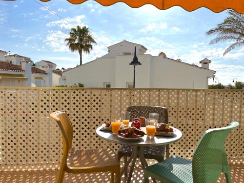 La Cala de Mijas Apartamento | CALABELLA 1 Pirate View, frontline beach la Cala de Mijas, Wi-Fi