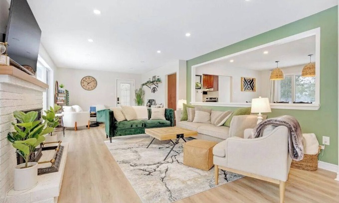 Calabogie Casa | Calabogie House, Private 90 Acre Estate, Close to ATV and Snowmobile Trails.