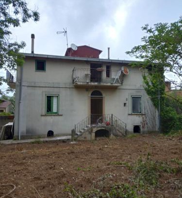 San Roberto Casa | CALABRIA COLLINA DI SCILLA CASALE OSTELLO1800 SELF SERVICE GIARDINO STANZE E APPARTAMENTI PER FAMIGLIE COPPIE E SINGLE Melia Pzza S Gaetano 16