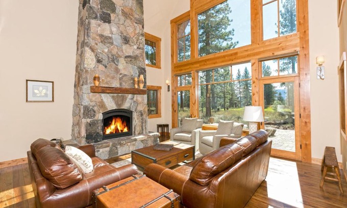 Truckee Casa | Caleb's Getaway by Tahoe Getaways at Old Greenwood- 3BR w Bonus Room, Pets Welcome & Ski Shuttle!