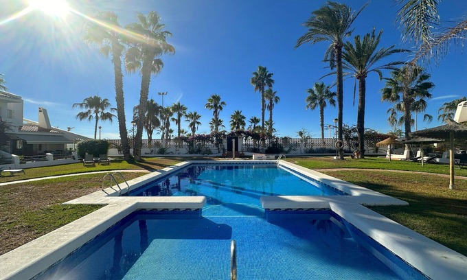 Torre del Mar Chalet De Esquí | CALETA Beach & Golf