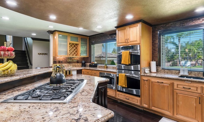 La Mirada Casa | California Gold Oasis- DisneyLand, Biola, GameRoom, Beaches,AC & Wifi