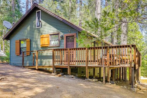 Long Barn Casa | California Mountain Cabin with Lake Access and Deck!