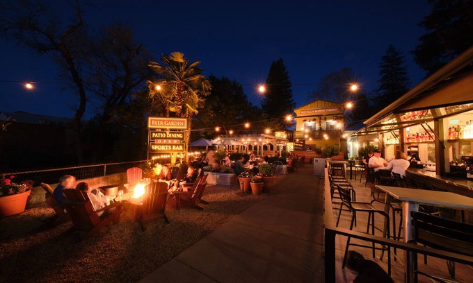 Calistoga Hotel | Calistoga Inn Restaurant and Brewery