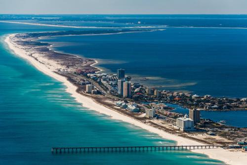 Pensacola Beach Casa | Calle Bonita by Gulf Coast Getaways
