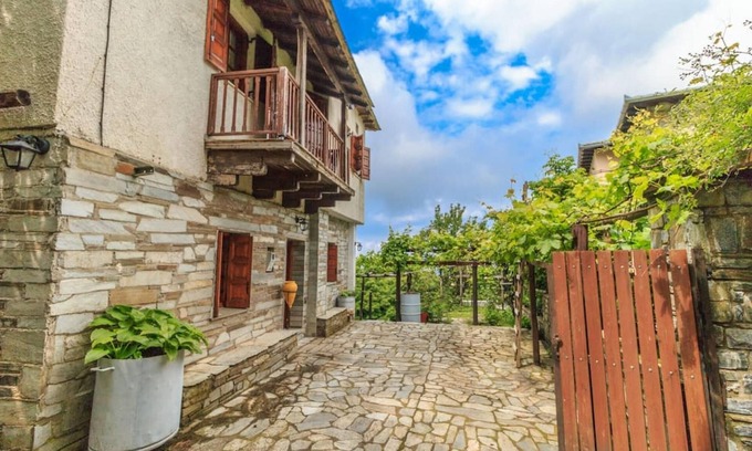 Tsagarada Casa | Calliope's Stone Manor