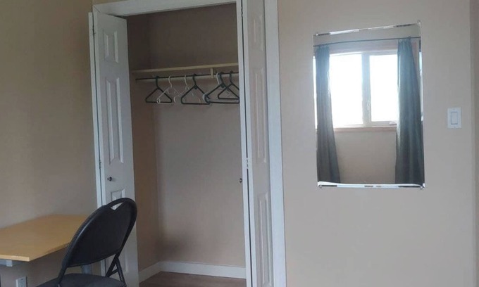 Southeast Edmonton Casa | CALM AND CLEAN PLACE TO STAY