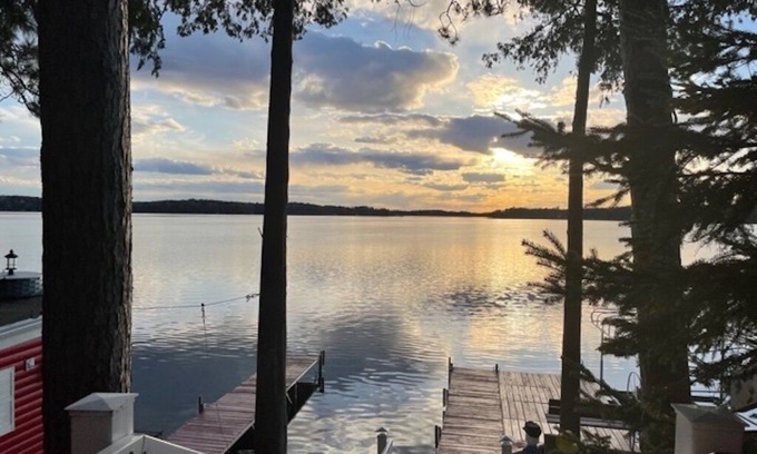 Pickerel Casa | Calm Bay Cottage