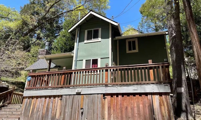 Cedar Glen Cabina | Calm & Cozy 3BR cabin w/AC+WiFi+Parking+BBQ