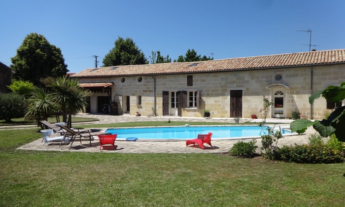 Abzac Casa | Calme/Charmant F3 avec piscine pres de St Emilion