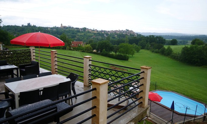 Pays-de-Belves Casa | Calme Mais pas Isolée et Quelle Vue!