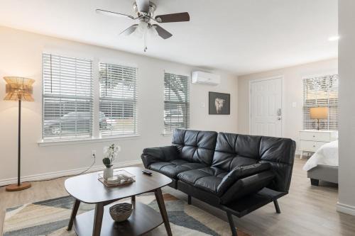 Arlington Heights Casa | Calmont Guest House