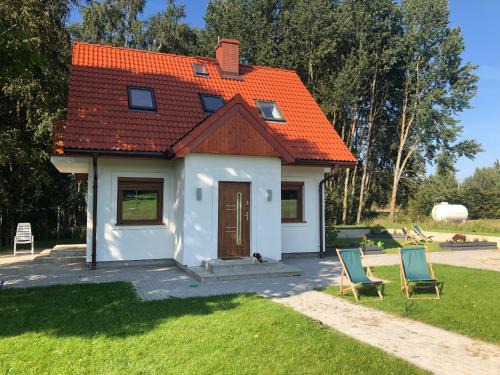 Pozezdrze Casa | Caloroczny domek letniskowy ze stawem