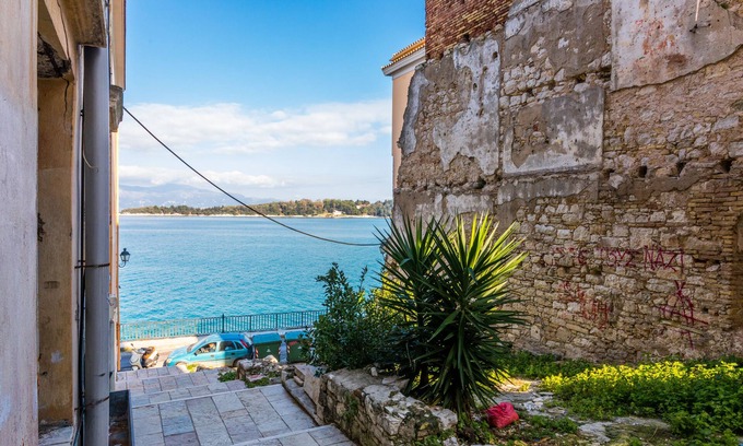 Old Town Apartamento | Calypso Apartment by Konnect team, Corfu Old Town