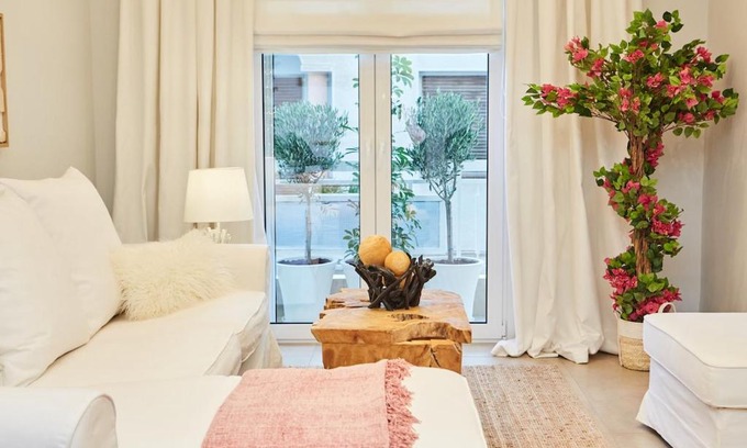 Dafni-Ymittos Apartamento | Calypso Apartment