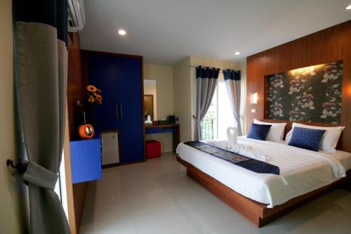 Nanai Road Hotel | Calypso Patong Hotel