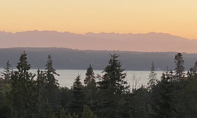 Camano Island Casa | Camano Lookout (pet friendly)-Gorgeous views of Saratoga Passage!