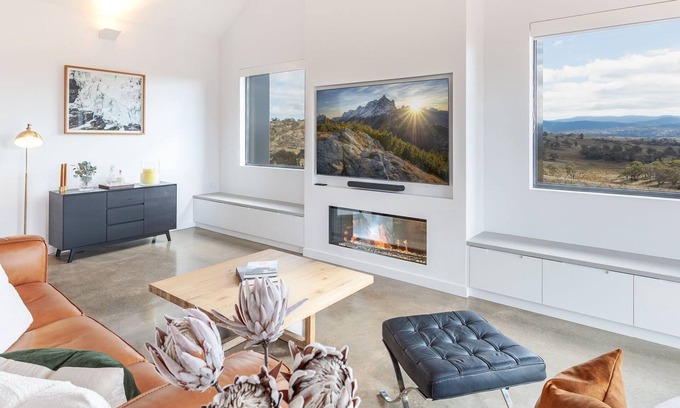 Jindabyne Otro | Camber Farmhouse Jindabyne Countryside
