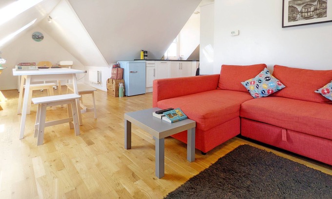 Worthing Cabaña | Camber House Apartment - a flat that sleeps 4 guests in 2 bedrooms